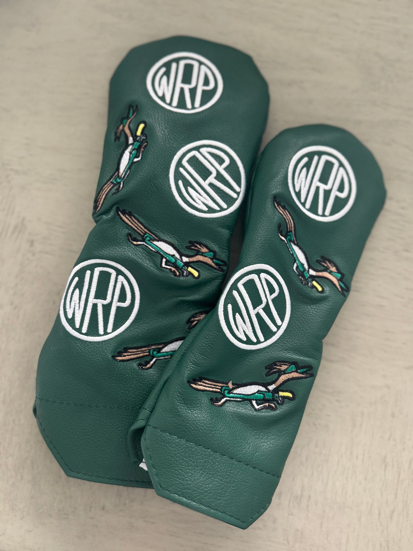 Fairway Wood and Hybrid Covers. Beep! Caddie bib logo